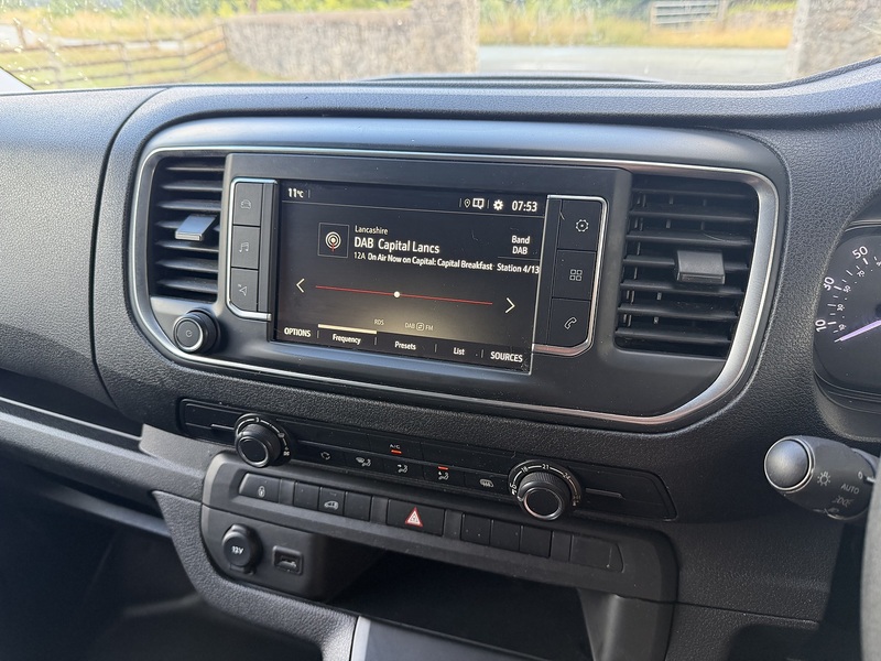 Vauxhall Vivaro Turbo D 2900 Pro - U128