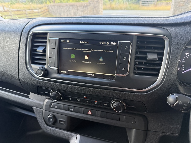 Vauxhall Vivaro Turbo D 2900 Pro - U128