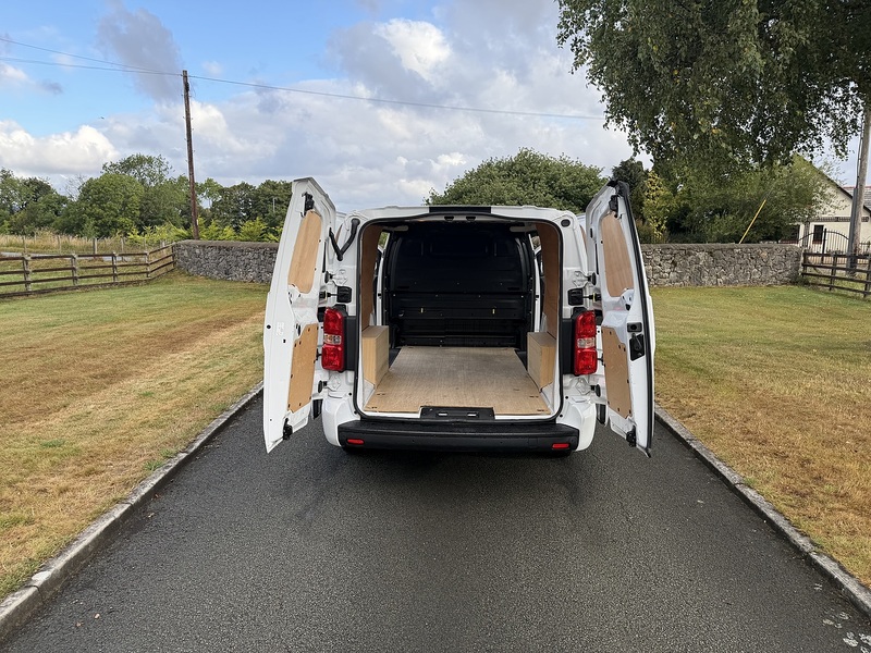 Vauxhall Vivaro Turbo D 2900 Pro - U128