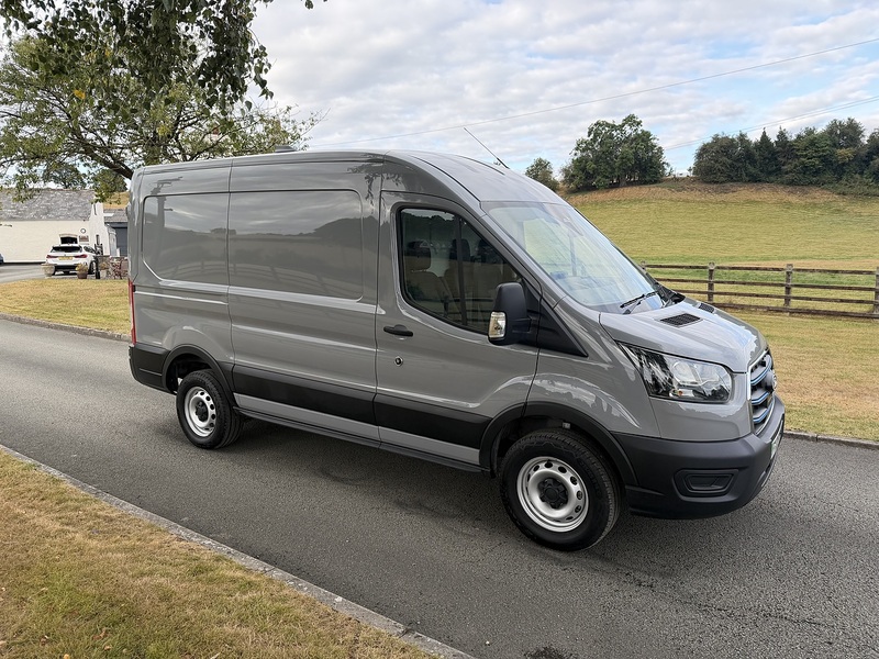 Ford E-Transit 350 Leader - U133