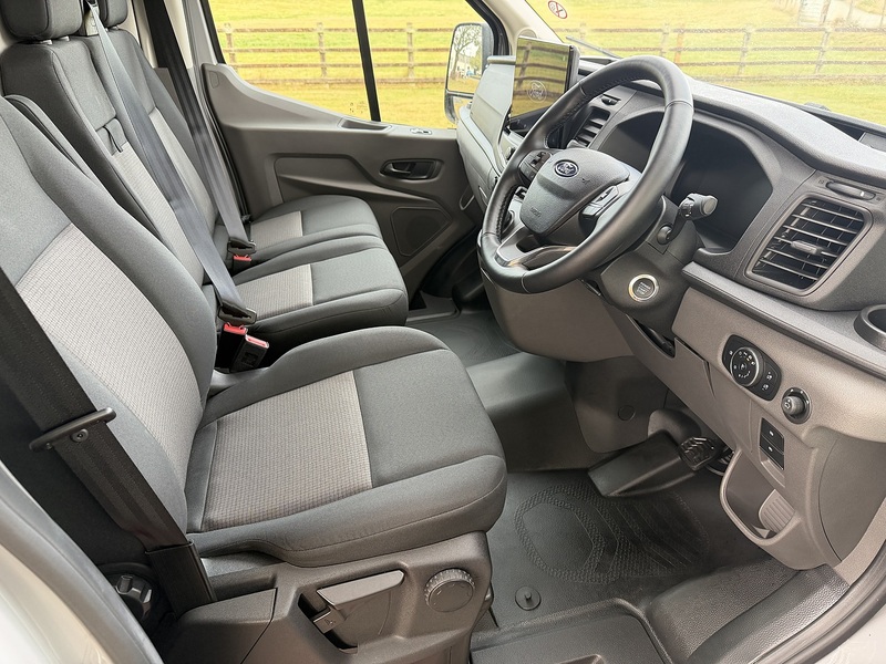 Ford E-Transit 350 Leader - U133