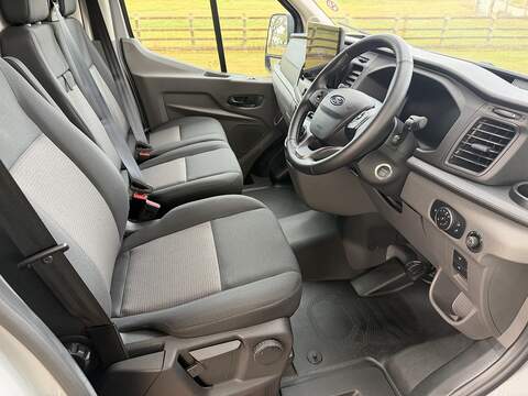 Ford E-Transit 350 Leader - U133