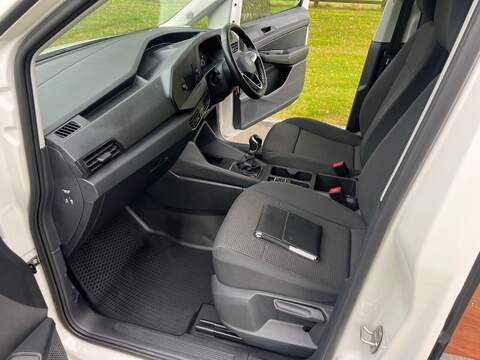 Volkswagen Caddy Maxi TDI C20 Commerce Plus - U15