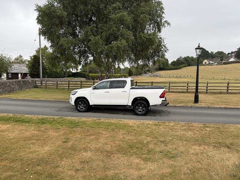 Toyota Hilux D-4D Icon - U19