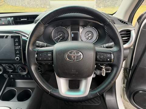 Toyota Hilux D-4D Icon - U19