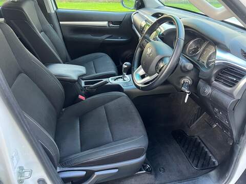 Toyota Hilux D-4D Icon - U19