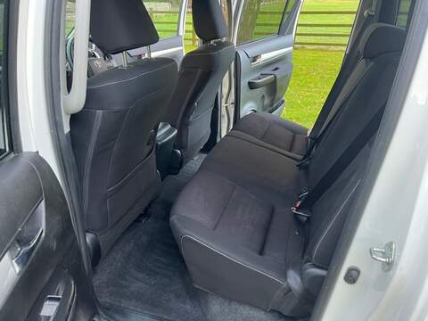 Toyota Hilux D-4D Icon - U19
