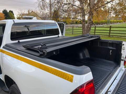 Toyota Hilux D-4D Icon - U19