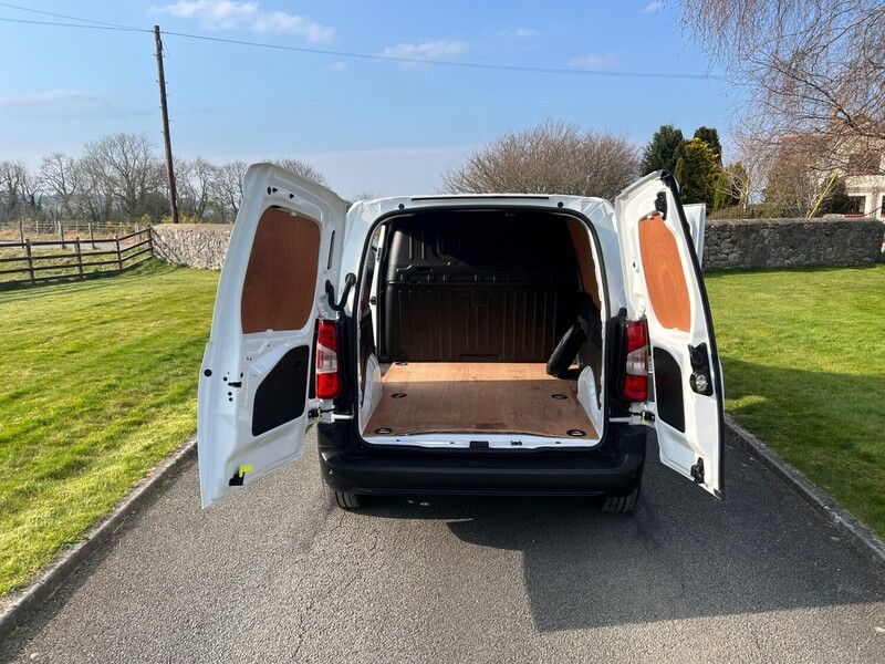 Vauxhall Combo Electric 2300 Dynamic - U2