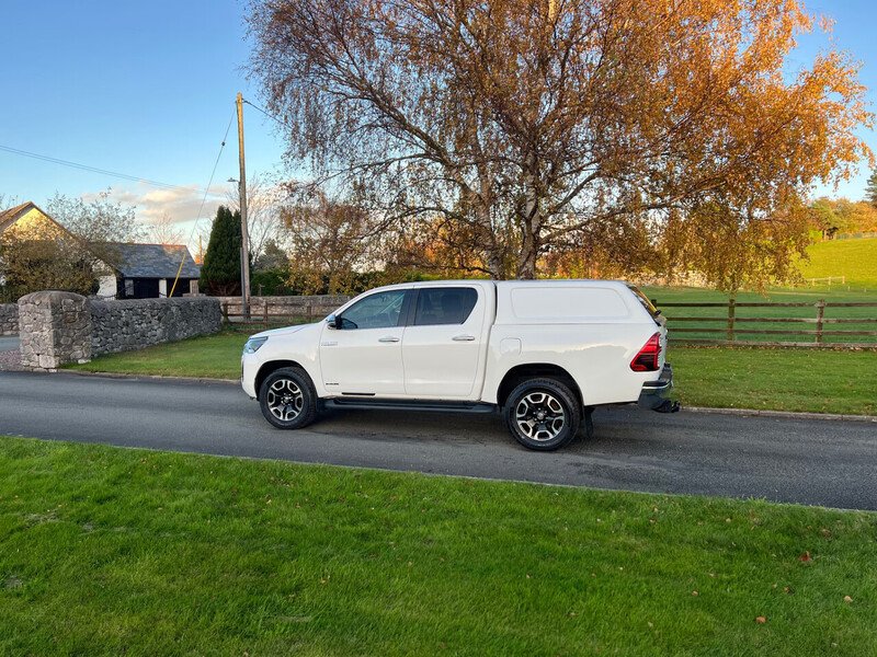 Toyota Hilux D-4D Invincible - U20