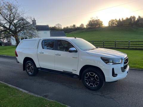 Toyota Hilux D-4D Invincible - U20