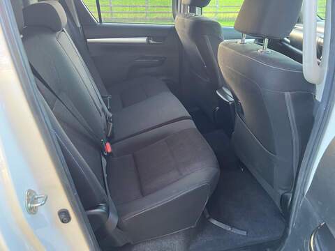 Toyota Hilux D-4D Invincible - U20