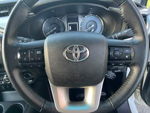 Toyota Hilux D-4D Invincible - U20
