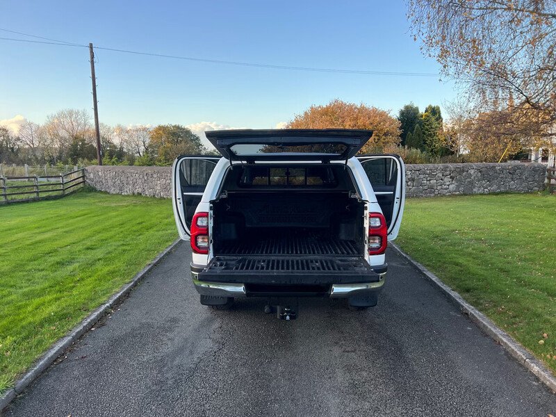 Toyota Hilux D-4D Invincible - U20