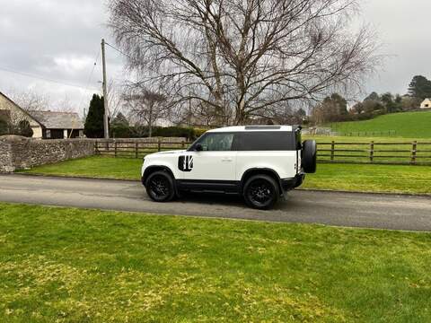 Land Rover Defender 90 D250 MHEV S - U21