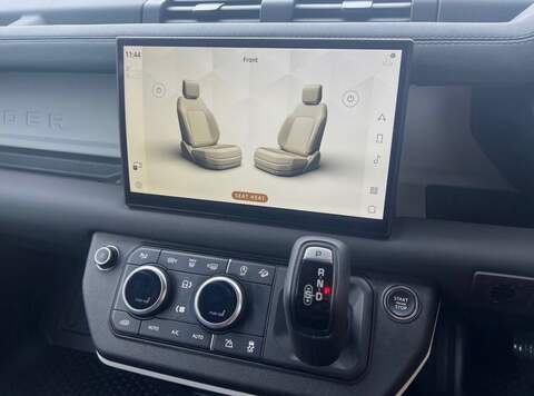 Land Rover Defender 90 D250 MHEV S - U21