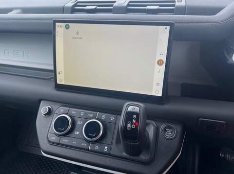 Land Rover Defender 90 D250 MHEV S - U21