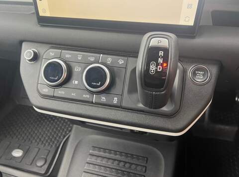 Land Rover Defender 90 D250 MHEV S - U21