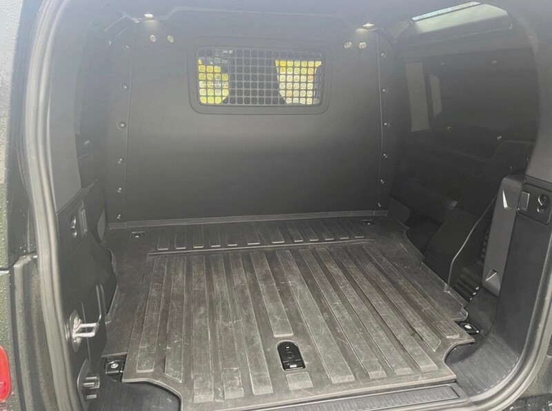 Land Rover Defender 90 D250 MHEV S - U21