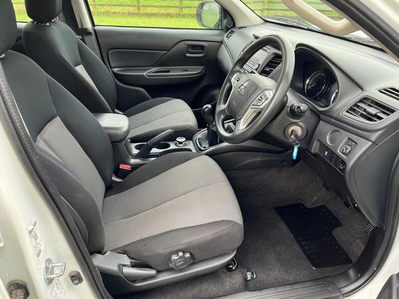 Mitsubishi L200 DI-D DC 4Life - U23