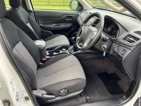 Mitsubishi L200 DI-D DC 4Life - U23