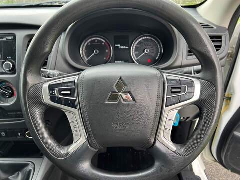 Mitsubishi L200 DI-D DC 4Life - U23