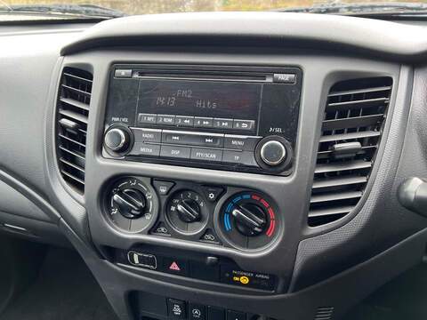 Mitsubishi L200 DI-D DC 4Life - U23