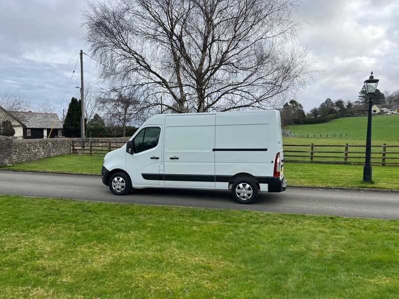 Nissan Interstar dCi 35 Tekna - U25