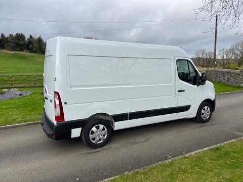 Nissan Interstar dCi 35 Tekna - U25