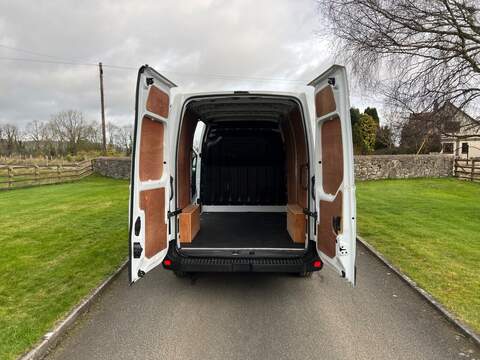 Nissan Interstar dCi 35 Tekna - U25