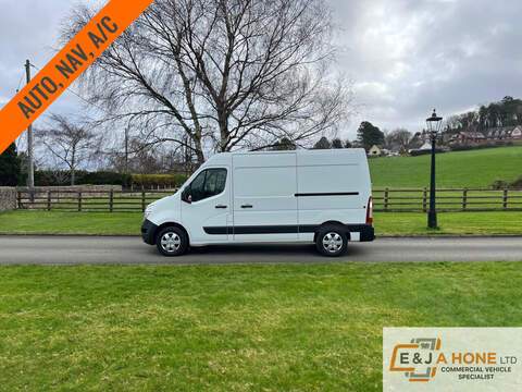 Nissan Interstar F35 2.3 DCI 135 L3 H1 TEKNA CrewCab Dropside