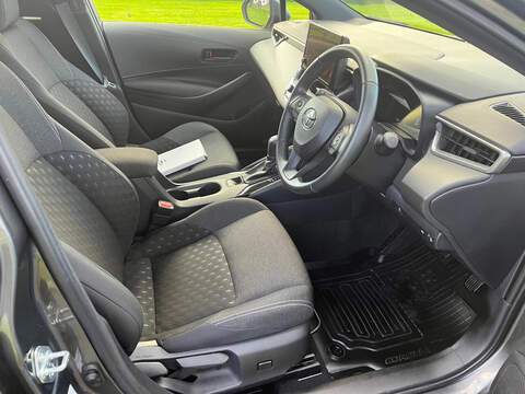 Toyota Corolla VVT-h - U26