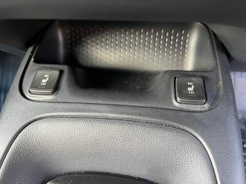 Toyota Corolla VVT-h - U26