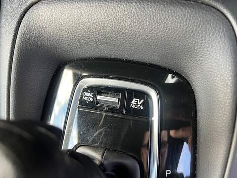 Toyota Corolla VVT-h - U27