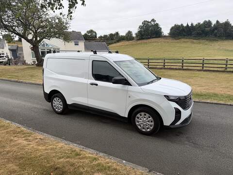 Ford Transit Courier EcoBoost Leader - U30