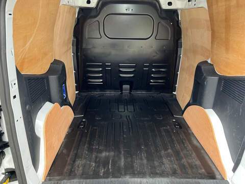 Ford Transit Courier EcoBoost Leader - U30