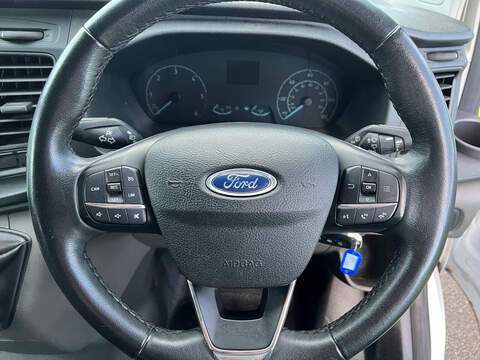Ford Transit Custom 320 EcoBlue - U32