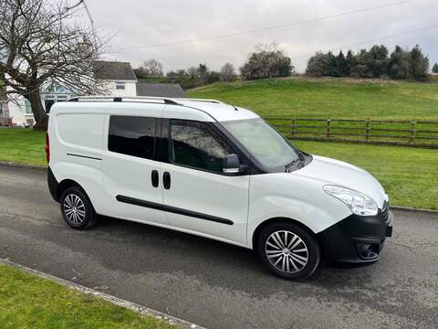 Vauxhall Combo 2300 L2h1 Cdti - U38