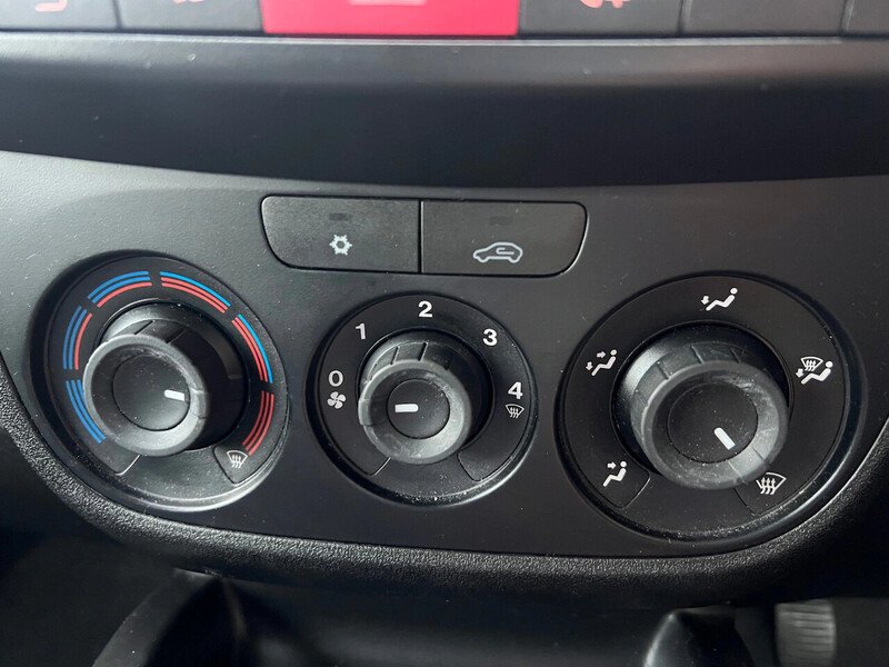 Vauxhall Combo 2300 L2h1 Cdti - U38