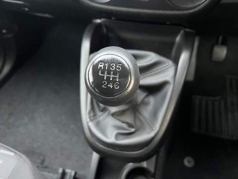 Vauxhall Combo 2300 L2h1 Cdti - U38