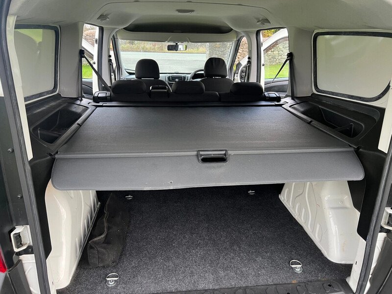 Vauxhall Combo 2300 L2h1 Cdti - U38