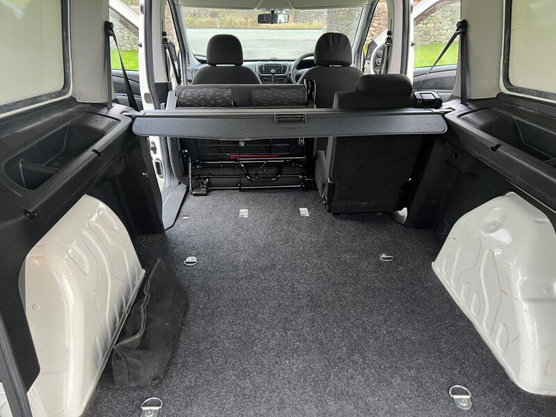 Vauxhall Combo 2300 L2h1 Cdti - U38