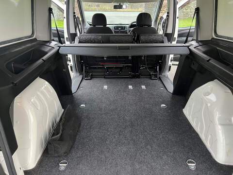 Vauxhall Combo 2300 L2h1 Cdti - U38