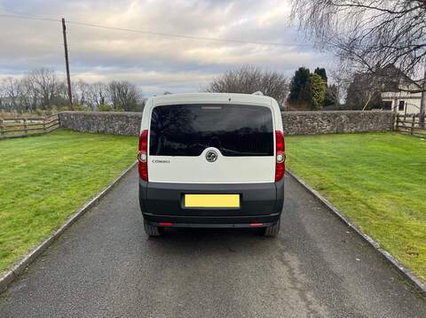 Vauxhall Combo 2300 L2h1 Cdti - U38