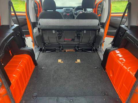 Fiat Fiorino MultiJetII Adventure - U39