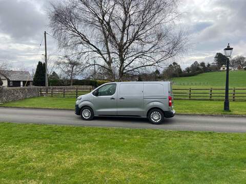 Toyota ProAce D Icon - U43