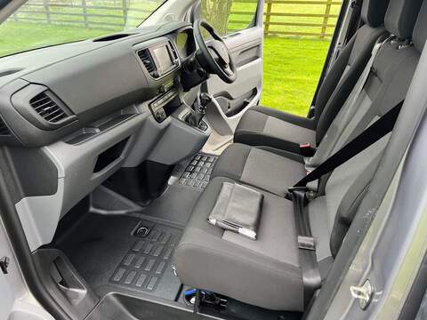Toyota ProAce D Icon - U43