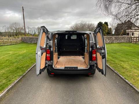 Toyota ProAce D Icon - U43