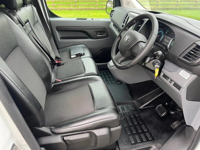 Toyota ProAce Icon - U44