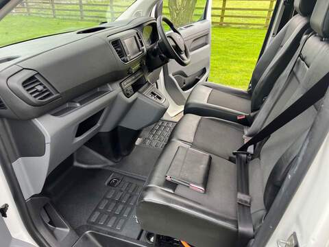 Toyota ProAce Icon - U44